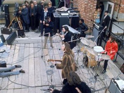 The Beatles, durante su concierto en el tejado del edificio Apple en Londres, el 30 de enero de 1969.