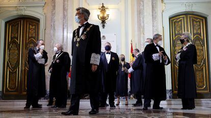 El presidente del Consejo General del Poder Judicial, Carlos Lesmes, en el centro, en la celebración del acto de apertura del Año Judicial, el 12 de septiembre.