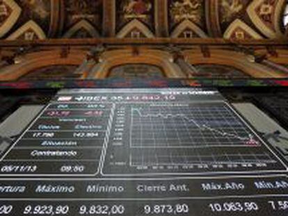 Vista del panel de la Bolsa de Madrid que refleja la evoluci&oacute;n del IBEX 35.