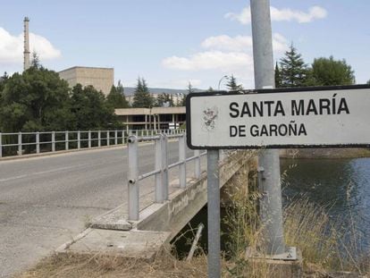 Acceso principal de la central nuclear de Santa María de Garoña (Burgos).