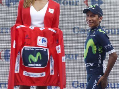 Nairo Quintana, en el podio de Pe&ntilde;&iacute;scola.