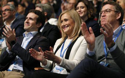 Casado, Cifuentes y Feij&oacute;o, en el Congreso del PP de Madrid. 