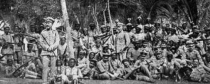 La Guardia Colonial colaboró en el reclutamiento de mano de obra. Cualquier pretexto legal servía para obligar a los guineanos a trabajar en las plantaciones.
