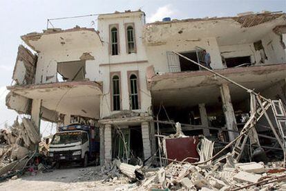 Un edificio en ruinas en Sidiqin, al sur del Líbano. Esta zona fue seriamente dañada por la los ataques aéreos israelíes.