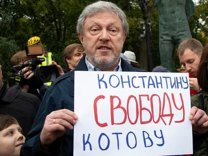 El líder del partido ruso Yábloko, Grigori Yavlinski, durante una protesta en Moscú en agosto de 2019.
