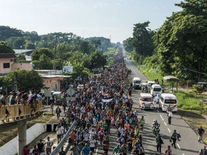Una columna de 7.000 hondureños se dirige a Tapachula, a 30 kilómetros de la frontera con Guatemala
