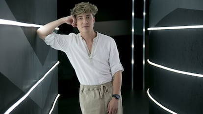 Carlos Marco, cantante y director musical de la productora Fremantle en programas como 'Mask Singer' o 'Idol Kids', en su escuela de canto Jukebox.