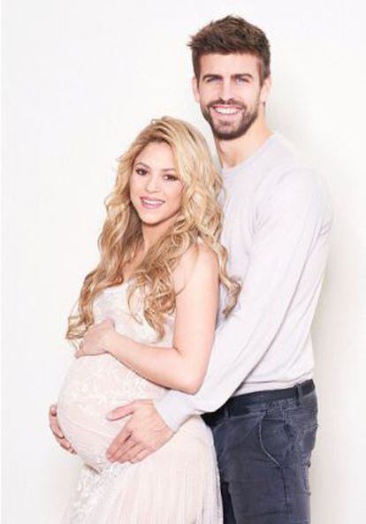 Shakira i Piqué, en una de les imatges difoses per celebrar el 'baby shower'.