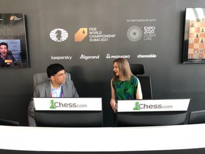 El pentacampeón del mundo Anand y la gran maestra Anna Muzychuk comentan en directo desde Dubái para Chess.com