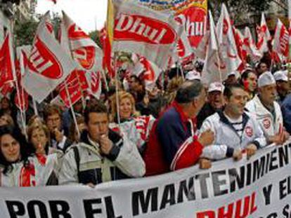 Trabajadores de Dhul  en una manifestación en Madrid bajo el lema "Por la defensa del empleo y los puestos de trabajo de Nueva Rumasa"