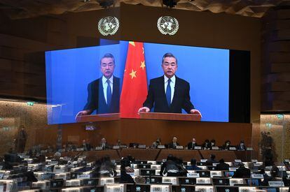 El ministro de Exteriores chino, Wang Yi, pronuncia un discurso ante el Consejo de Derechos Humanos de la ONU, el pasado 28 de febrero.