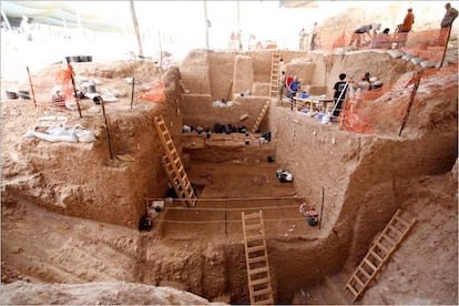 Excavación en la cantera de Nesher Ramla en el centro de Israel.