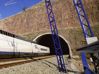 El Tren de Alta Velocidad AVE Madrid - Sevilla