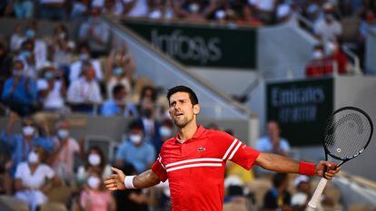 Novak Djokovic durante la final de Roland Garros.