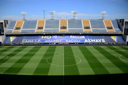 La pancarta en el Ramón de Carranza para el partido ante el Celta.