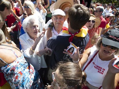 Pontevedra, localidad de origen de la futbolista Teresa Abelleira, celebra con los abuelos de la joven, la victoria en el Mundial.