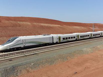 El tren de alta velocidad que une las ciudades santas del Islam estrena sus viajes comerciales a 17,5 euros el billete