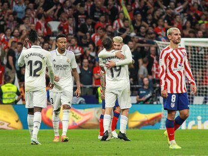 Players of Real Madrid celebrate after winning La Liga football match played between Atletico de Madrid and Real Madrid at Civitas Metropolitano on September 18, 2022 in Madrid, Spain.
AFP7 
18/09/2022 ONLY FOR USE IN SPAIN