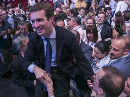 Pablo Casado, tras su victoria ante Sáen de Santamaría. / FOTOGALERÍA: Las imágenes del congreso nacional del PP.