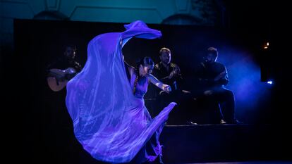 La bailadora Sara Baras inauguró el martes el Festival Jardins de Pedralbes, en Barcelona.