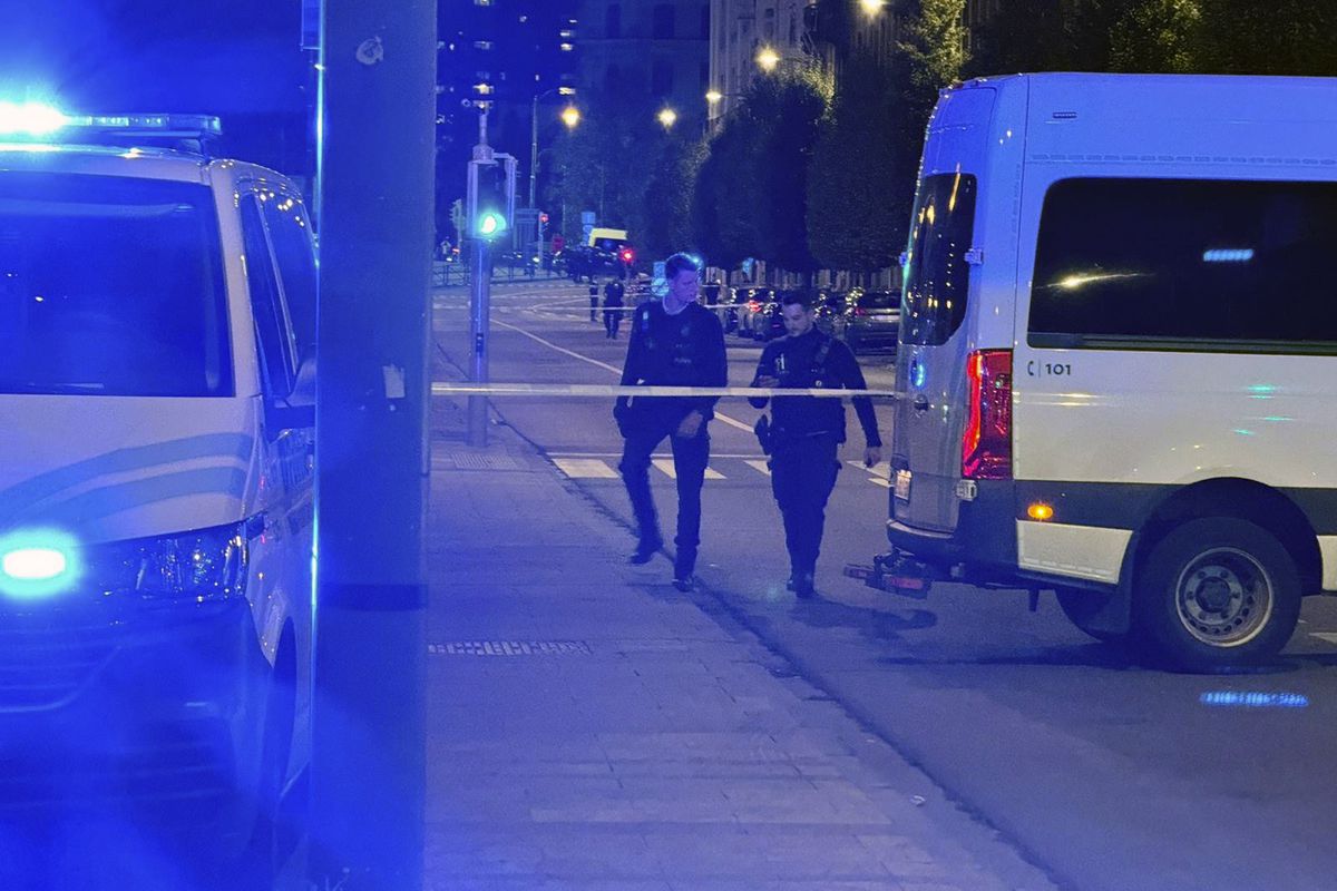 Un yihadista mata con un fusil a dos personas en el centro de Bruselas | Internacional
