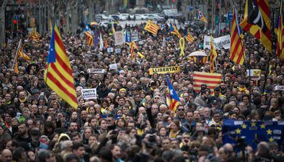 Protesta a Barcelona després de la detenció de Puigdemont.