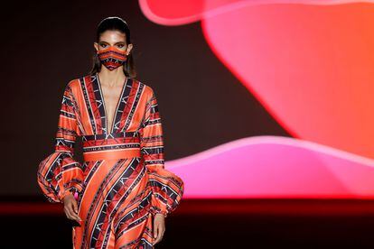 El desfile de Hannibal Laguna en la Mercedes-Benz Fashion Week este viernes en Madrid.