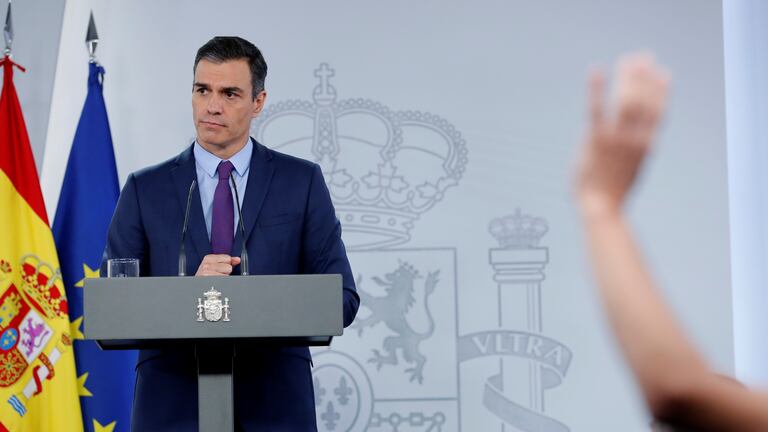 El presidente del Gobierno, Pedro Sánchez, comparece este martes en La Moncloa para hacer balance del Ejecutivo de coalición .