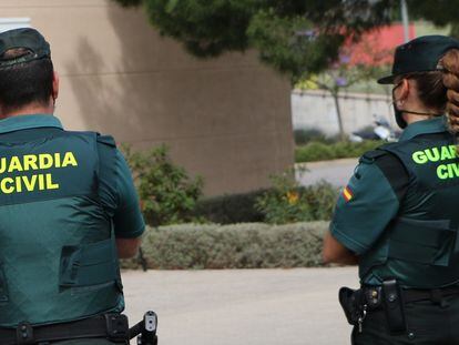 Agentes de la Guardia Civil en una imagen de archivo.