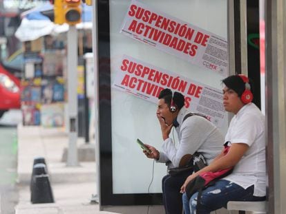 Las autoridades suspenden la publicidad en un parabús de Ciudad de México.