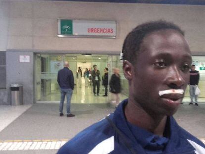 Semedo abandona el hospital donde fue atendido este sábado en Algeciras.