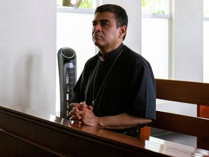 Bishop Rolando Álvarez prays in a Managua church on May 20, 2022.