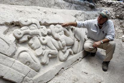 El arqueólogo Richard Hansen en el sitio arqueológico maya de El Mirador, en Guatemala.