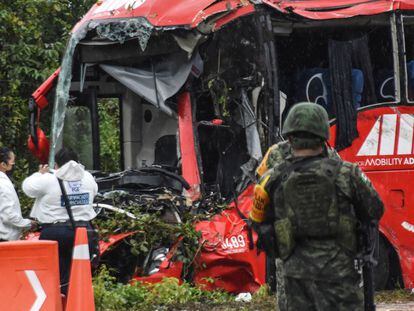 El autobús accidentado en El Tintal, en el estado mexicano de Quintana Roo.