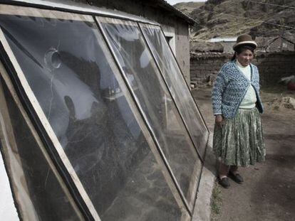 Un muro especial y el sellado de los techos eleva la temperatura de las viviendas hasta 12ºC en el frío invierno en el altiplano andino.