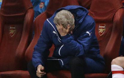 El técnico del Arsenal, Arsène Wenger, durante la derrota contra el Mónaco.