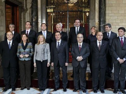 El nuevo equipo del Gobierno catalán presidido por Artur Mas.