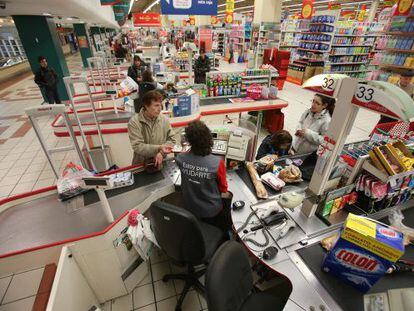 Un supermercat d'Alcampo a Coia (Vigo).