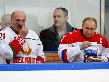 Putin (derecha) y Lukashenko, el 7 de febrero en Sochi.