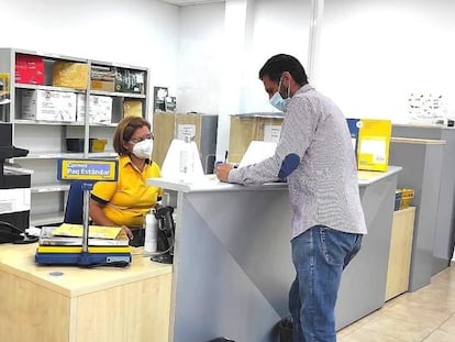 Oficina de Correos de Burguillos (Sevilla), una de las últimas en ser digitalizadas.