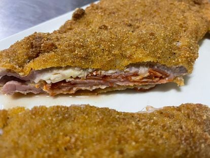 Cachopo relleno de chosco de la Taberna Salcedo, en Oviedo.