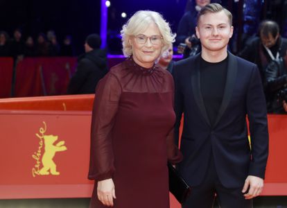 Christine Lambrecht, in 2020, when she was the German Minister of Justice, with her son Alexander at the Berlinale. 