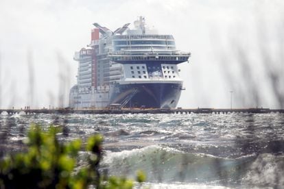 A cruise ship arrives in Mahahual, a town in the Mexican state of Quintana Roo in June 2021.