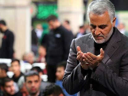 Qasem Soleimani, durante una ceremonia religiosa en Teherán, en 2015.