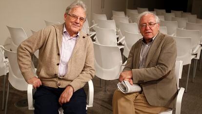 Santos Juliá y José Luis Álvarez Junco el 20 de noviembre de 2014.