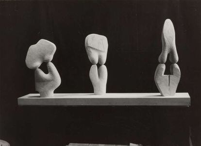 'Tres mujeres', obra de Ángel Ferrant de 1948.