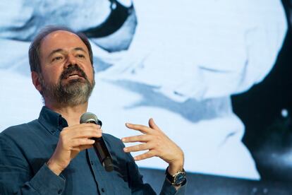Juan Villoro en la ceremonia del Premio Gabriel García Márquez de Periodismo en Medellín en 2014.