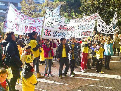 Protesta contra el tancament de línies el 2013.