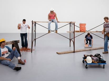 Instalación de la pausa del almuerzo (2003), fotografía de Sharon Lockhart.