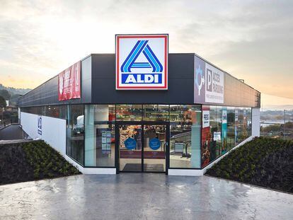 Supermercado de Aldi en Olesa de Montserrat (Barcelona), en una fotografía difundida por la empresa.